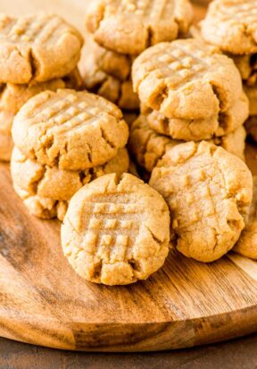 Easy peanut butter cookies 4 ingredients